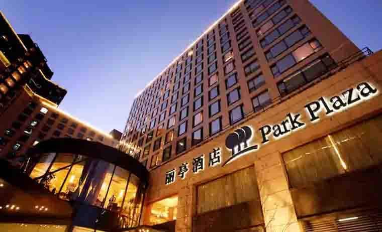 Escorts Service In Park Plaza Hotel Kolkata